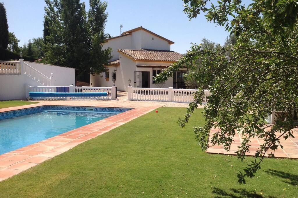 Finca Los Abetos Βίλα Villanueva del Rosario Εξωτερικό φωτογραφία
